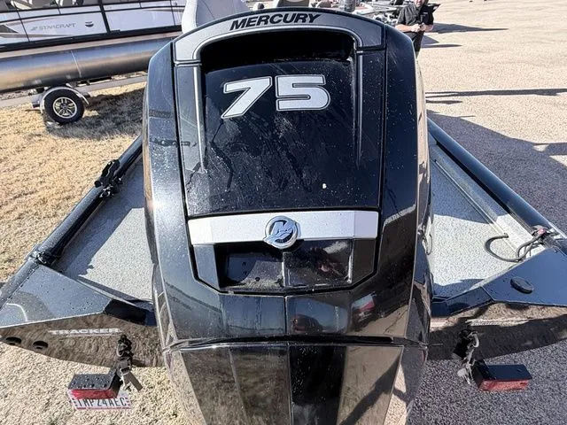 Slide: The Image of Tracker PRO 175 TXW 2016 - 5