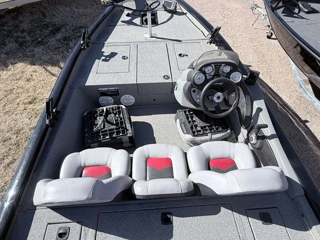 Slide: The Image of Tracker PRO 175 TXW 2016 - 6