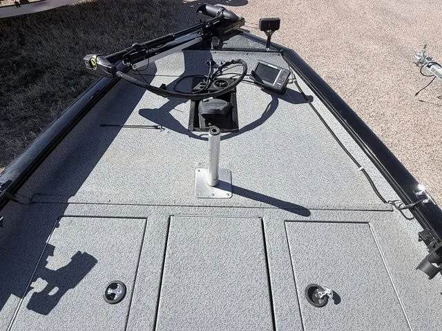 Slide: The Image of Tracker PRO 175 TXW 2016 - 7