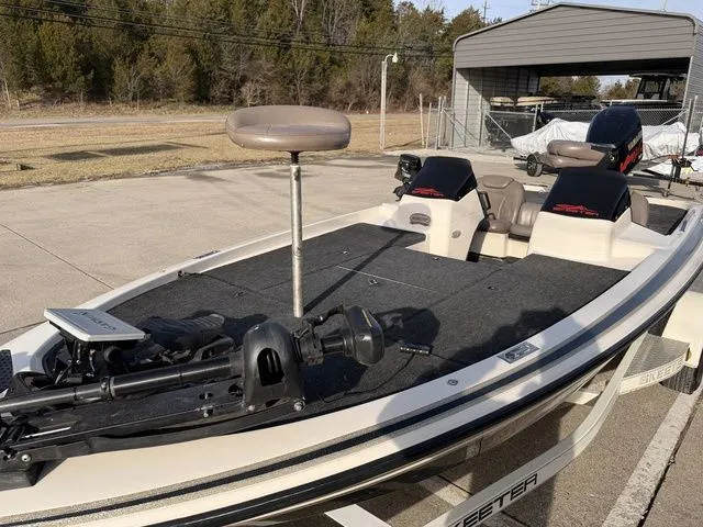 Slide: The Image of Skeeter ZX202 1999 - 10