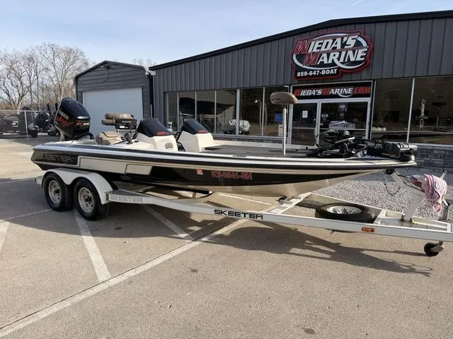 Slide: The Image of Skeeter ZX202 1999 - 8