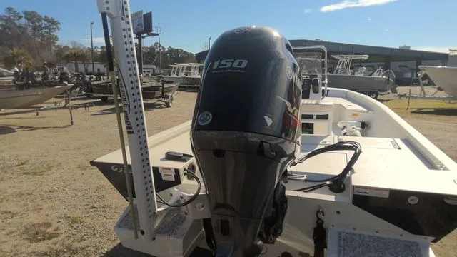 Slide: The Image of G3 Bay 20 DLX 2018 - 6