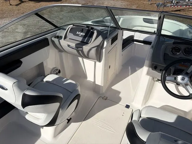 Slide: The Image of Chaparral 21 H2O Sport OB 2018 - 3