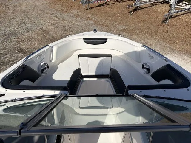 Slide: The Image of Chaparral 21 H2O Sport OB 2018 - 5