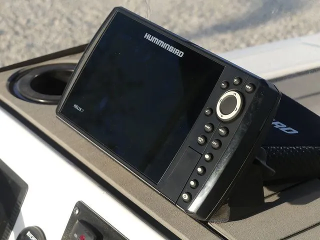 Slide: The Image of Yamaha 190 FSH 2018 - 16