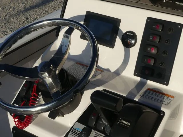 Slide: The Image of Yamaha 190 FSH 2018 - 19