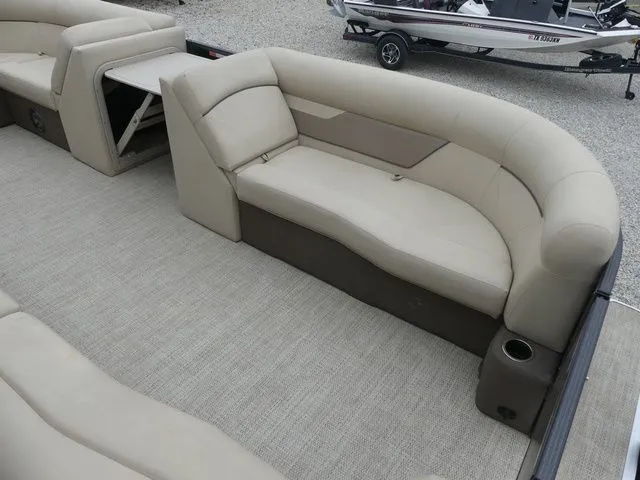 Slide: The Image of Crest Classic Fish 220 C4 CPT 2022 - 13