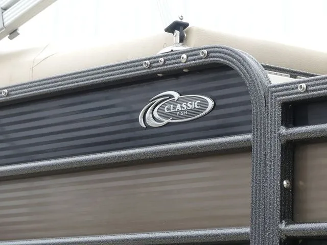 Slide: The Image of Crest Classic Fish 220 C4 CPT 2022 - 5