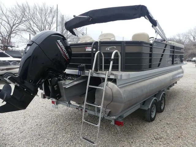 Slide: The Image of Crest Classic Fish 220 C4 CPT 2022 - 8