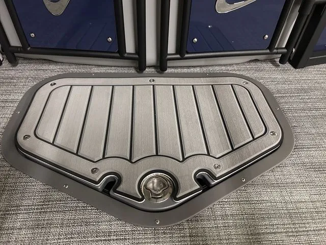 Slide: The Image of JC Swing Back 25TT Sport 2026 - 15