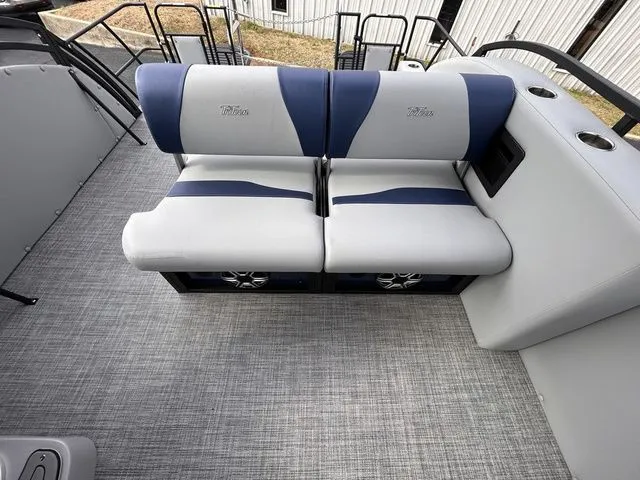 Slide: The Image of JC Swing Back 25TT Sport 2026 - 8