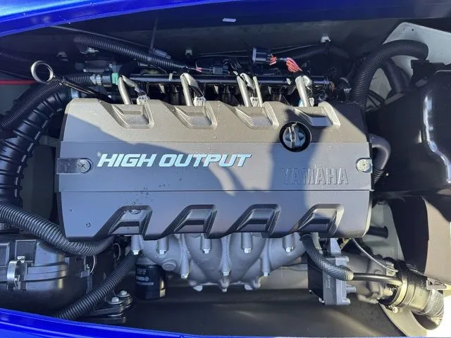 Slide: The Image of Yamaha FX HO 2014 - 21