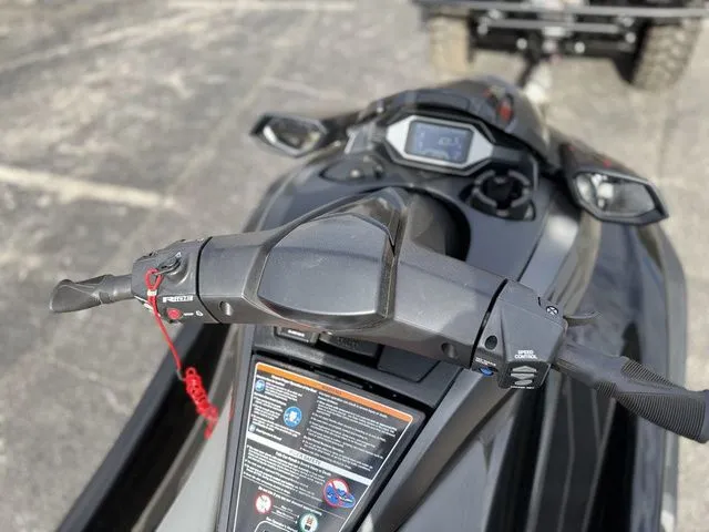 Slide: The Image of Yamaha FX SVHO 2020 - 11