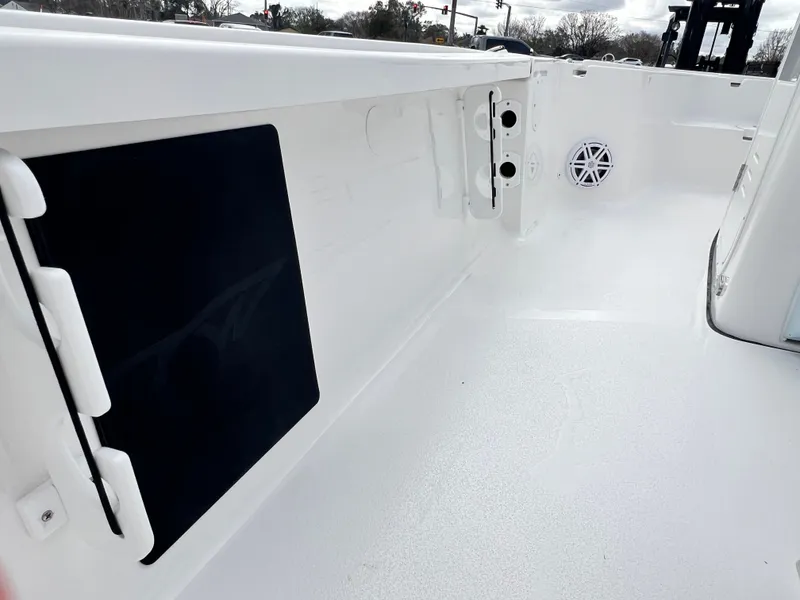 Slide: The Image of Tidewater 2110 Bay Max 2026 - 13