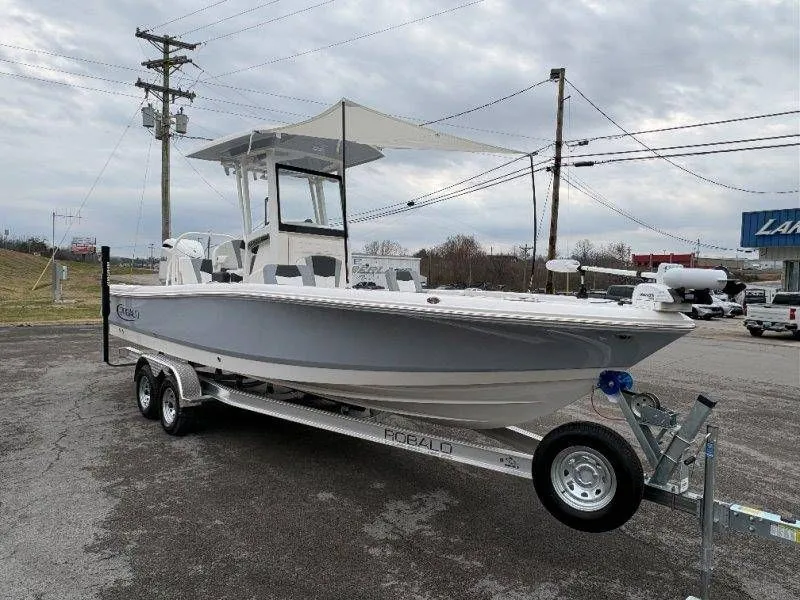 Slide: The Image of Robalo 246 Cayman 2026 - 35