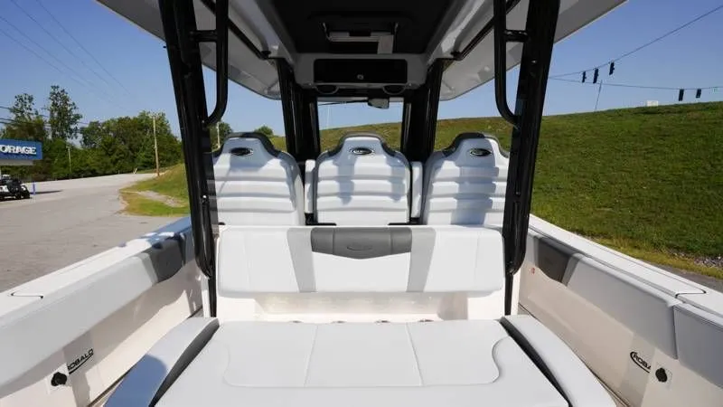 Slide: The Image of Robalo R300 Center Console 2026 - 23