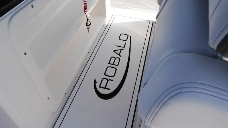 Slide: The Image of Robalo R300 Center Console 2026 - 57