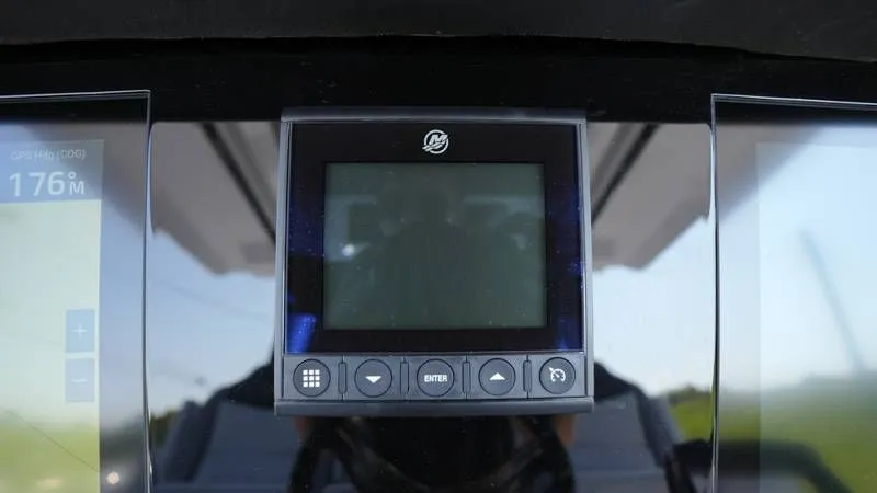 Slide: The Image of Robalo R300 Center Console 2026 - 72