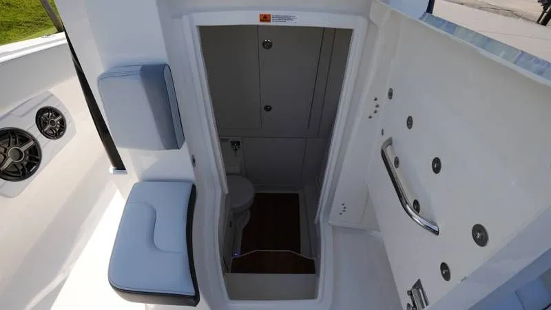 Slide: The Image of Robalo R300 Center Console 2026 - 73
