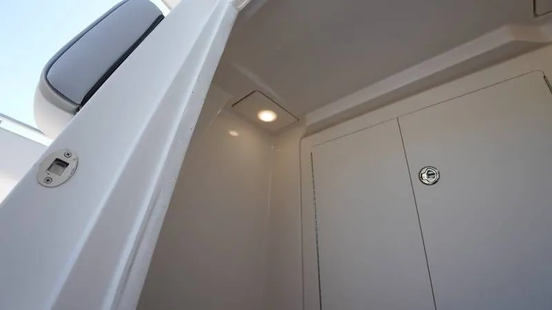 Slide: The Image of Robalo R300 Center Console 2026 - 79