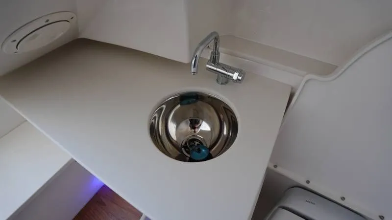 Slide: The Image of Robalo R300 Center Console 2026 - 82