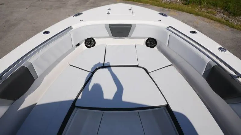 Slide: The Image of Robalo R300 Center Console 2026 - 91