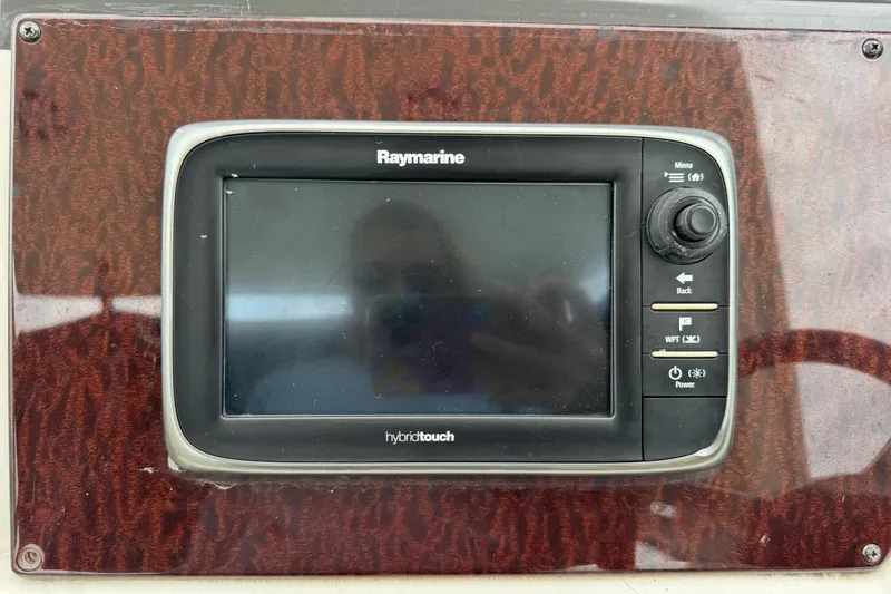 Slide: The Image of Raymarine HybridTouch display on 2013 Sea Ray Sundancer 310 boat dashboard. - 21