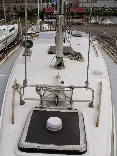 Slide: The Image of Pearson 365 Ketch 1978 - 5