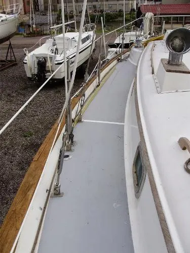 Slide: The Image of Pearson 365 Ketch 1978 - 7