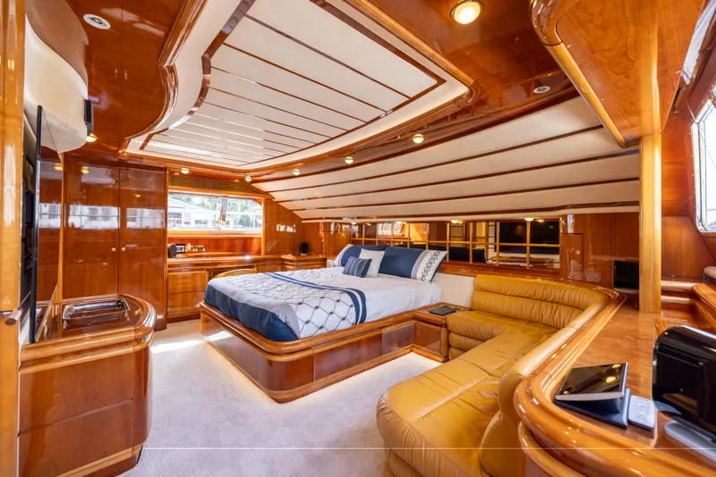 Slide: The Image of Ferretti 94 Dreamchaser - Interior Stateroom - 17