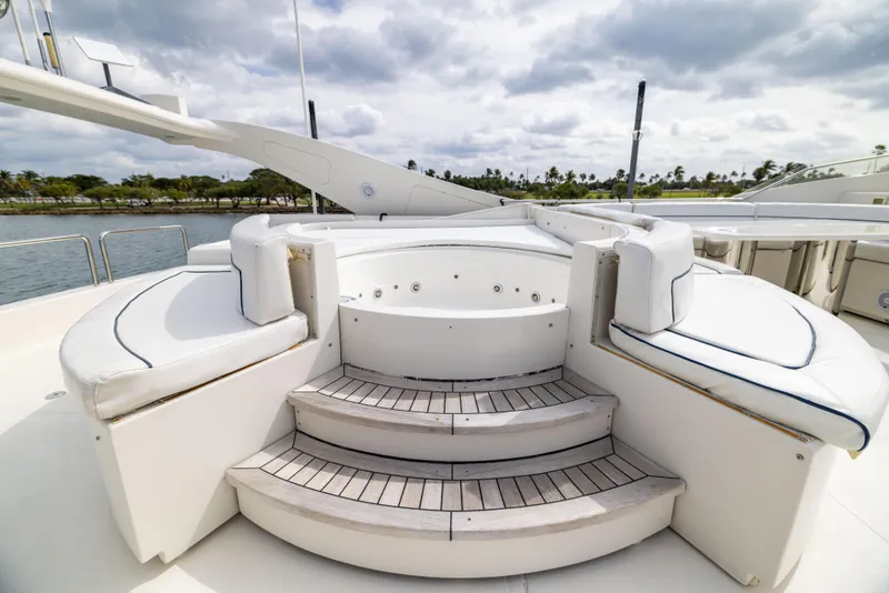 Slide: The Image of Ferretti 94 Dreamchaser - Exterior Flybridge - 41