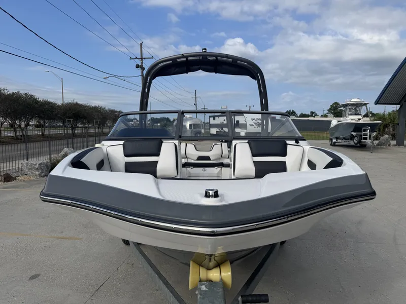 Slide: The Image of Yamaha 195S 2020 - 5