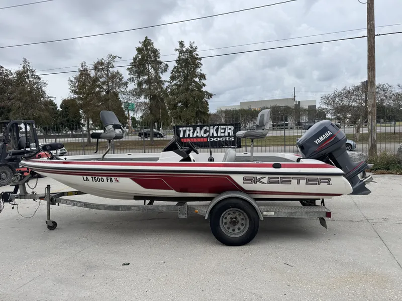 Slide: The Image of Skeeter SX180 2000 - 10