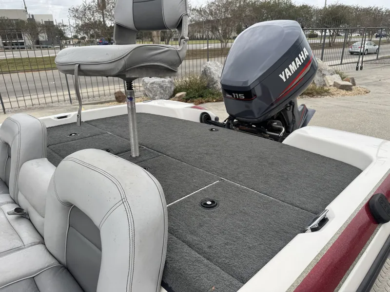 Slide: The Image of Skeeter SX180 2000 - 14