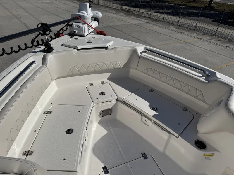 Slide: The Image of Blue Wave 2800 Makaira 2021 - 10