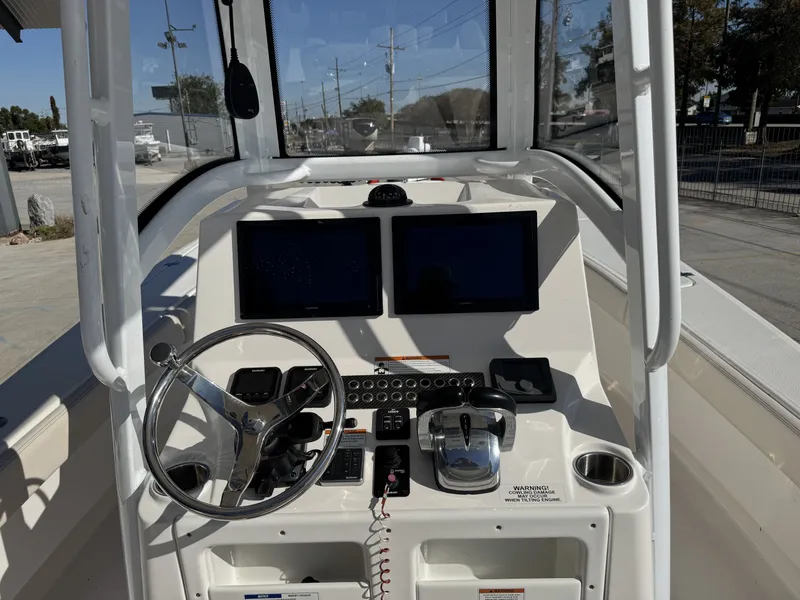 Slide: The Image of Blue Wave 2800 Makaira 2021 - 14