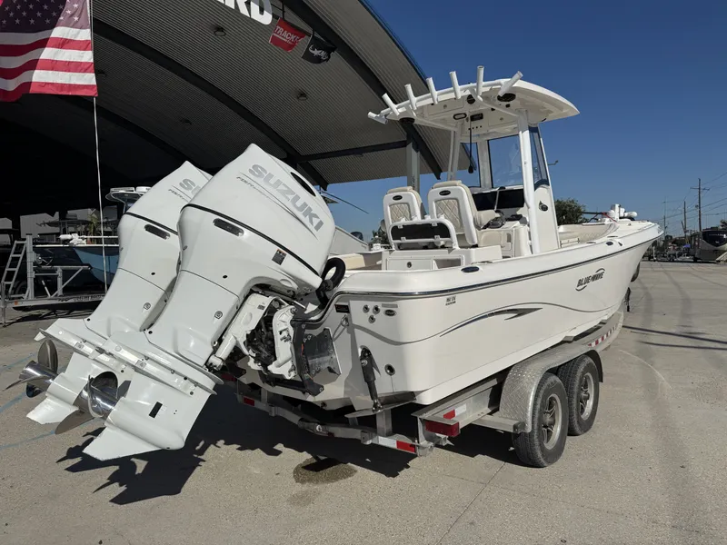 Slide: The Image of Blue Wave 2800 Makaira 2021 - 3