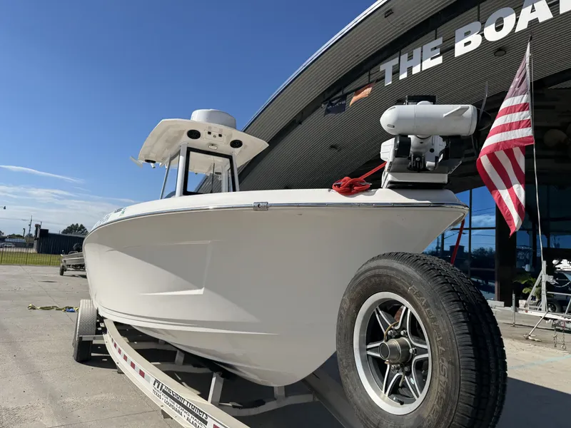 Slide: The Image of Blue Wave 2800 Makaira 2021 - 8