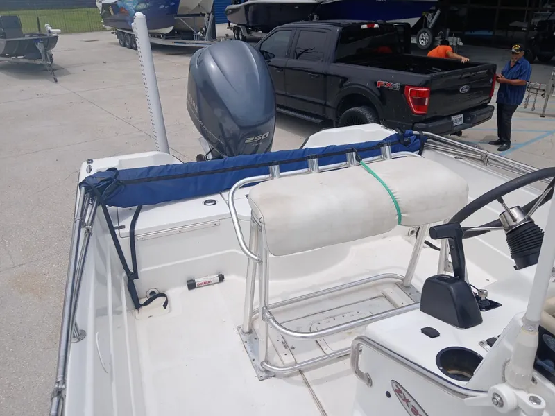 Slide: The Image of Skeeter ZX2200 2005 - 14