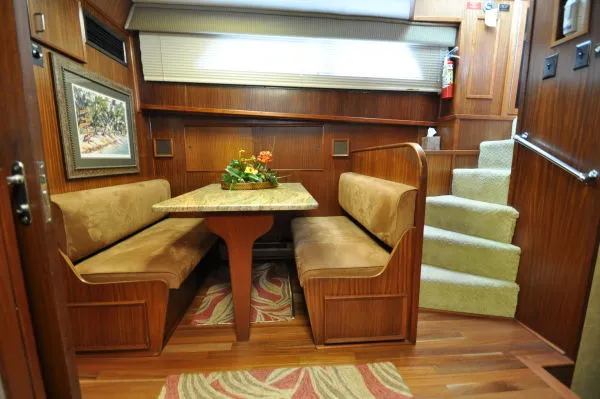 Slide: The Image of Hatteras Motor Yacht 1981 - 10