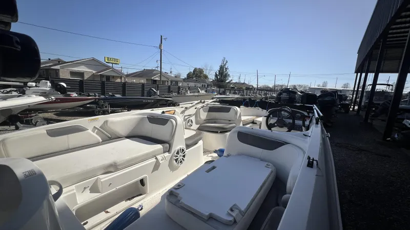 Slide: The Image of Bayliner Element E18 2017 - 5