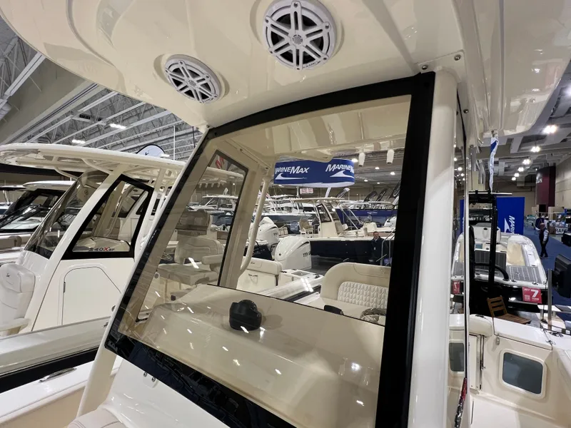 Slide: The Image of Scout 220 XSF 2026 - 13