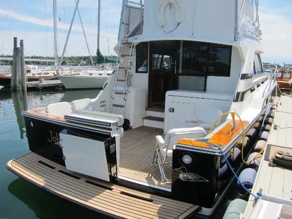 Slide: The Image of Bertram 37 Convertible 1987 - 7