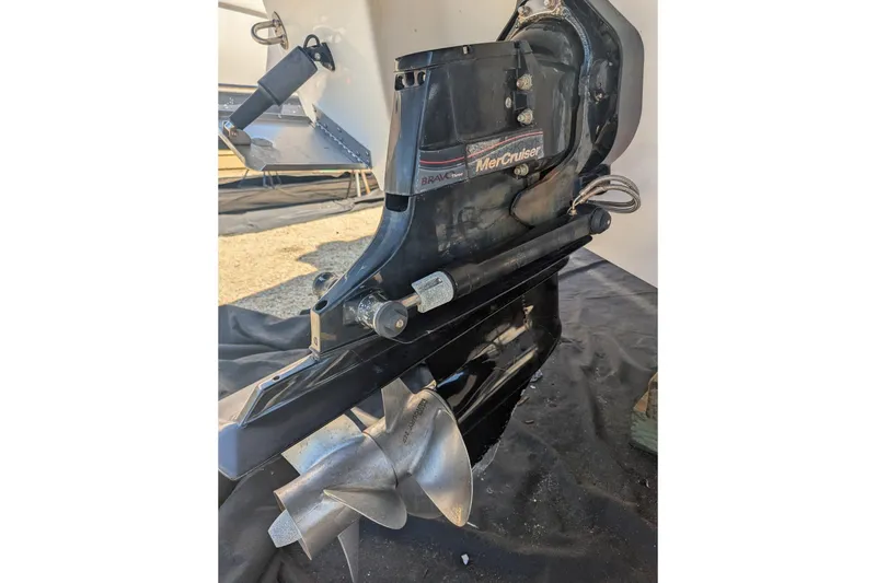 Slide: The Image of 2013 Chaparral 327 SSX boat with MerCruiser Bravo Three outdrive. - 22