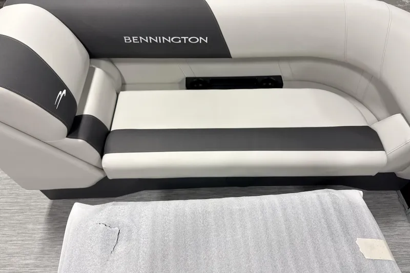 Slide: The Image of 2026 Bennington S Swingback 22 SSB boat seat with sleek design and modern upholstery. - 4