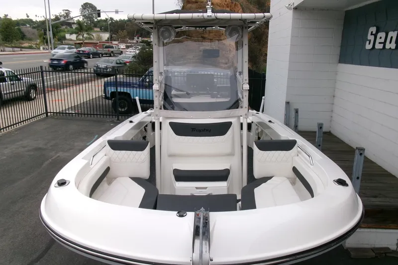Slide: The Image of 2023 Bayliner Trophy T20CC boat with sleek design and comfortable seating. - 31