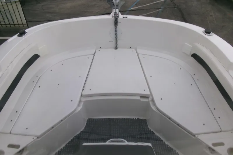 Slide: The Image of 2023 Bayliner Trophy T20CC boat deck, spacious and sleek design. - 8