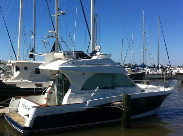 Slide: The Image of Beneteau Antares 9.8 2004 - 0