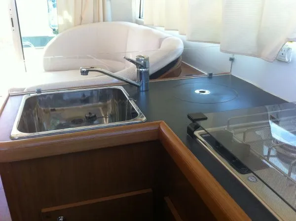 Slide: The Image of Beneteau Antares 9.8 2004 - 4