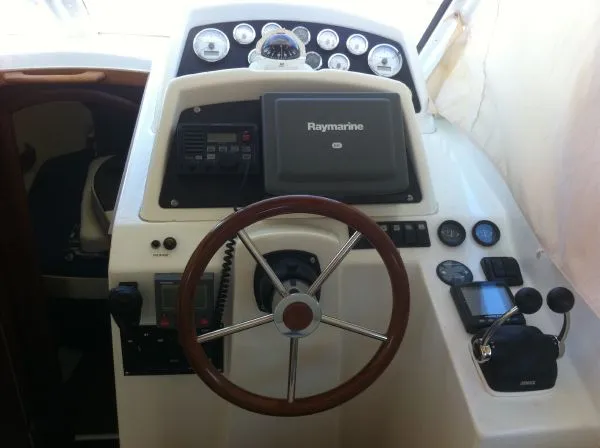 Slide: The Image of Beneteau Antares 9.8 2004 - 6